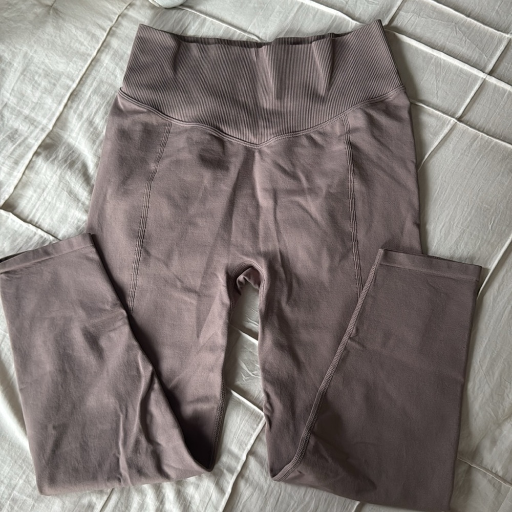 PINK Seamless Hearts Leggings